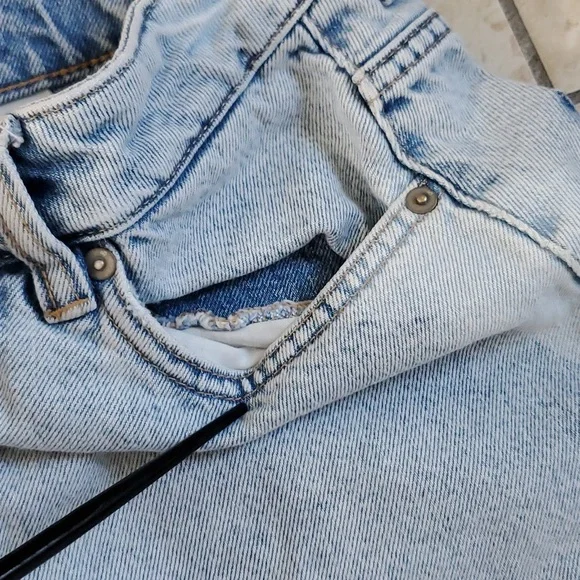 H&M Blue Denim Jeans Skirt Buttons sz 8 - Picture 4 of 9